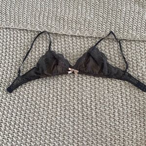 COPY - Eberjey lace-trim dark grey bra w/ pink bow